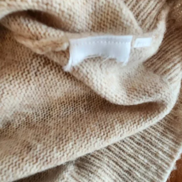 NWT - J Crew Oatmeal color sweater Size Label M,  Fit oversized or large - Picture 13 of 13